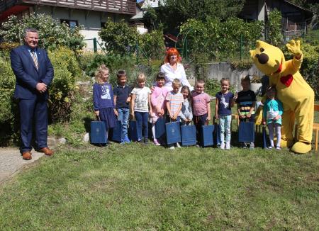 SPREJEM PRVOŠOLČKOV UNEC 29 FOTO LJUBO VUKELIČ